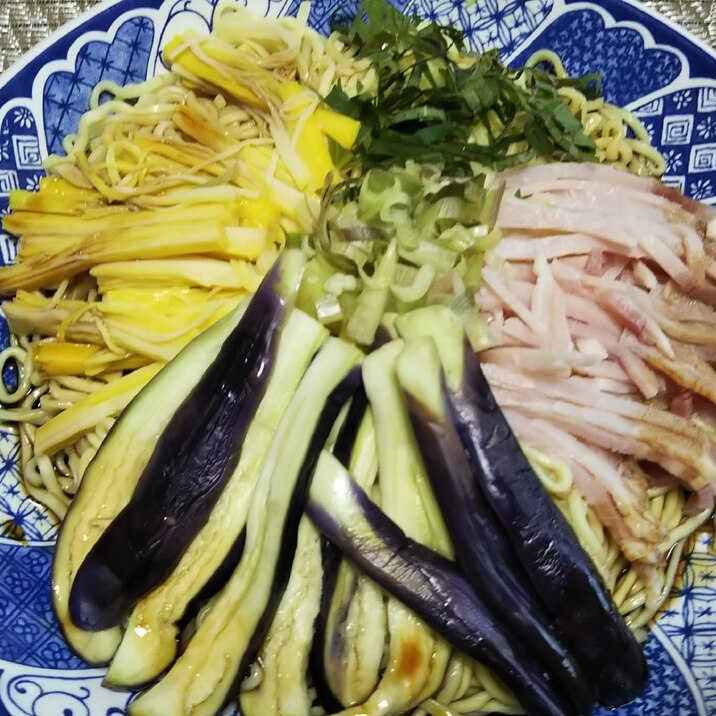 茹で茄子とハムとサラダスティックの冷やし中華 レシピ 作り方 By ミニー7015 楽天レシピ 茹で茄子とハムとサラダスティックの冷やし中華 レシピ 作り方 By ミニー7015 楽天レシピ